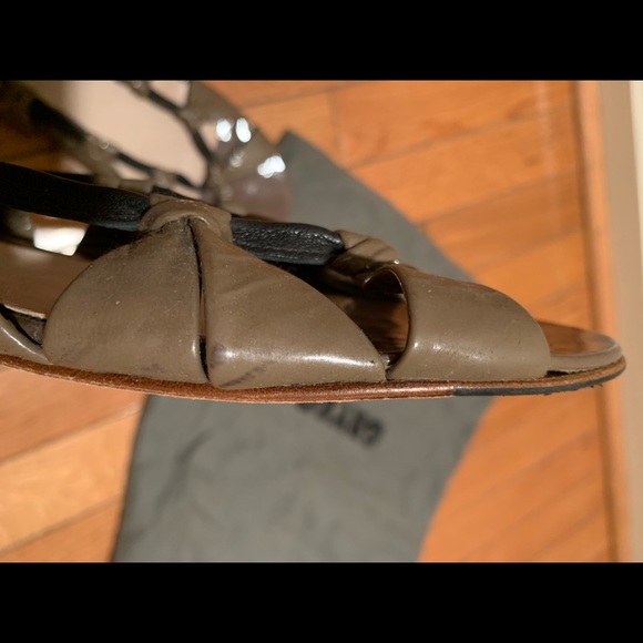 Gryson Olive Patent Leather Cut-Out Sandals - Picture 5 of 8